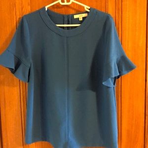 Blue Lark & Ro top with flutter sleeves